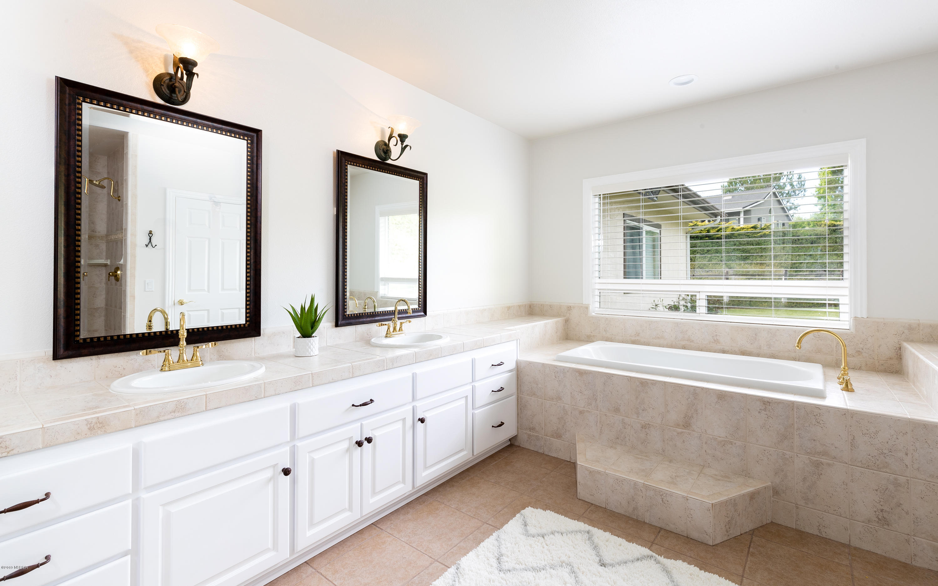 750 Chalk Hill Road Solvang, CA 93463 - Photo 9 of 20 750 Chalk Hill Web-15