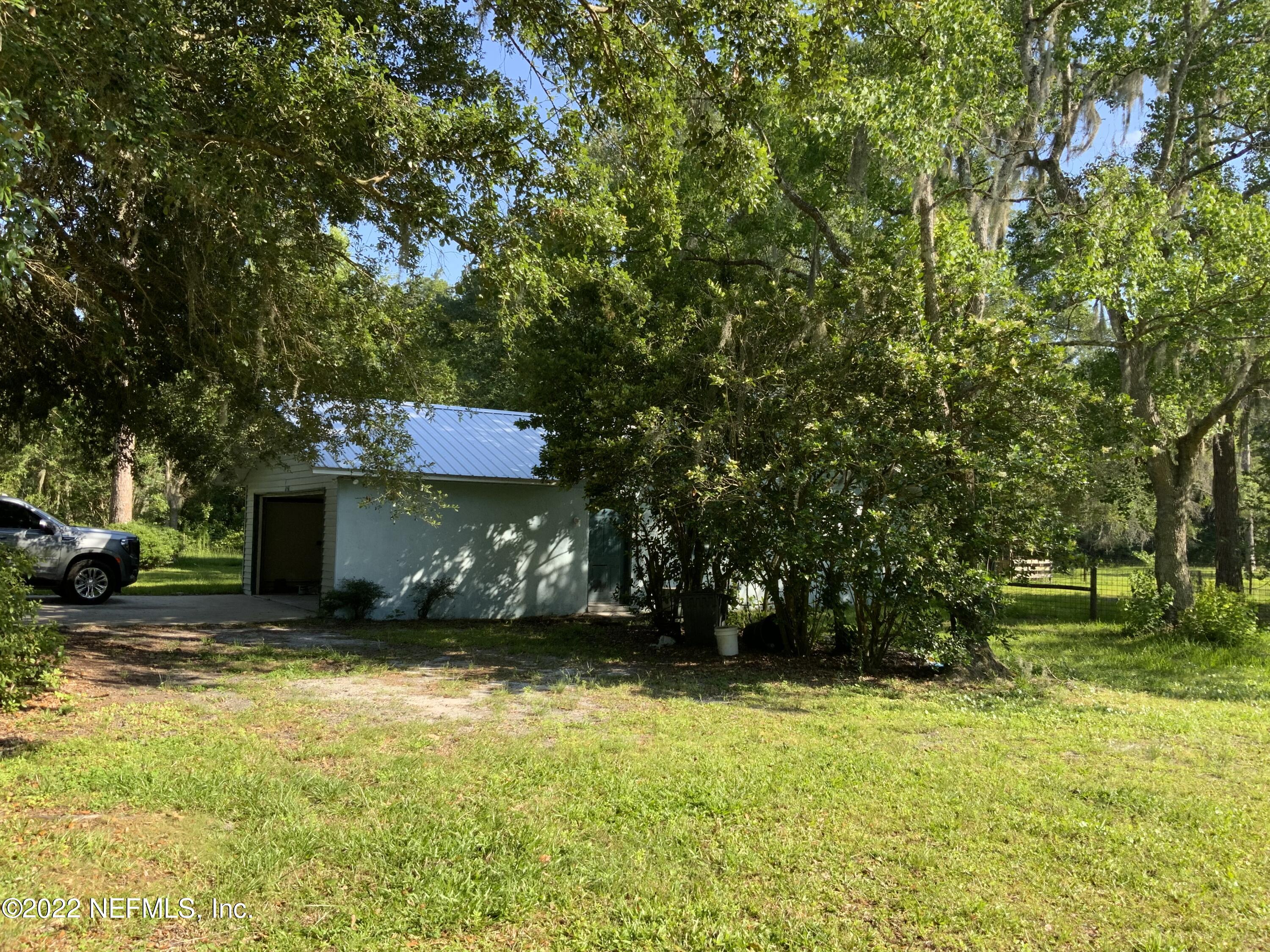 155 Bostwick Cemetery Road Palatka, FL 32177 - Photo 4 of 39 8A7EC69E-C9BE-439D-B932-D87AFEB3A6EC