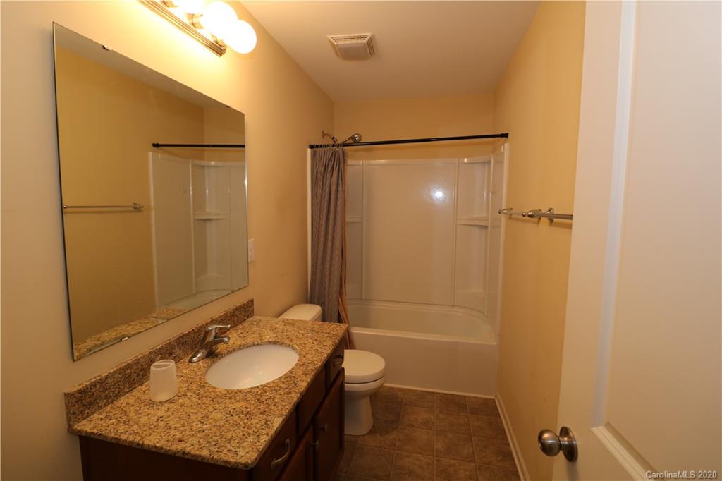 523 Rook Road Charlotte, NC 28216 - Photo 19 of 33