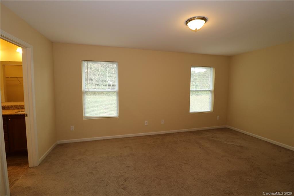 523 Rook Road Charlotte, NC 28216 - Photo 23 of 33