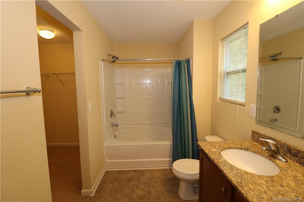 523 Rook Road Charlotte, NC 28216 - Photo 26 of 33