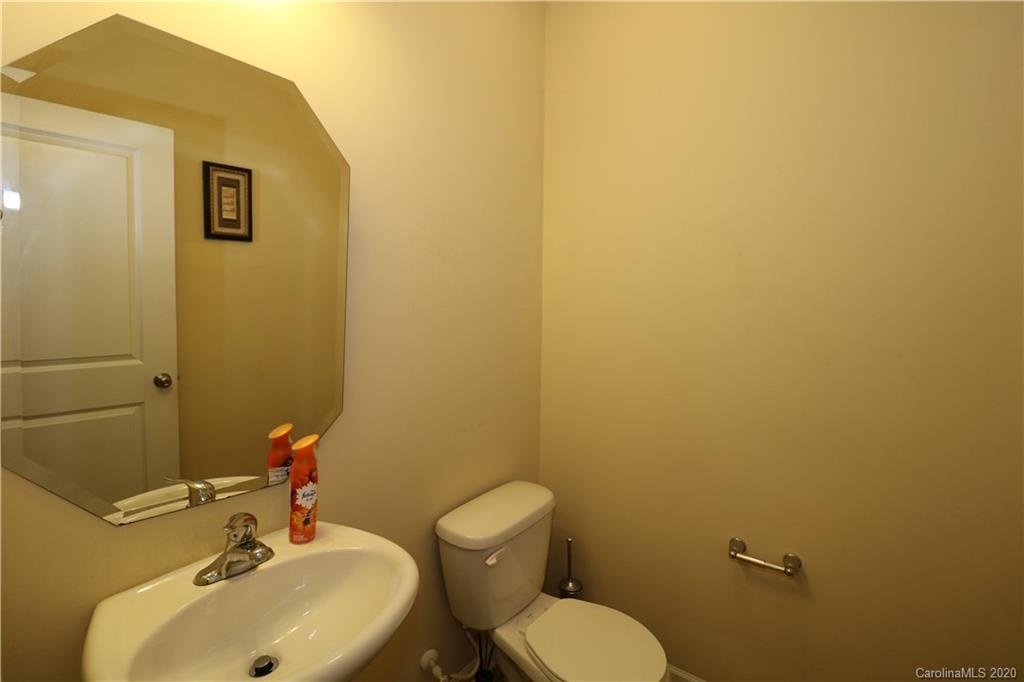 523 Rook Road Charlotte, NC 28216 - Photo 28 of 33