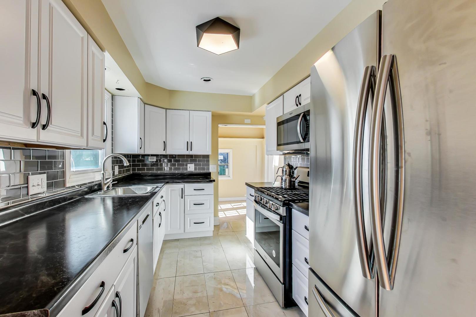 2105 Rand Road Des Plaines, IL 60016 - Photo 13 of 45 Gallery Image 13