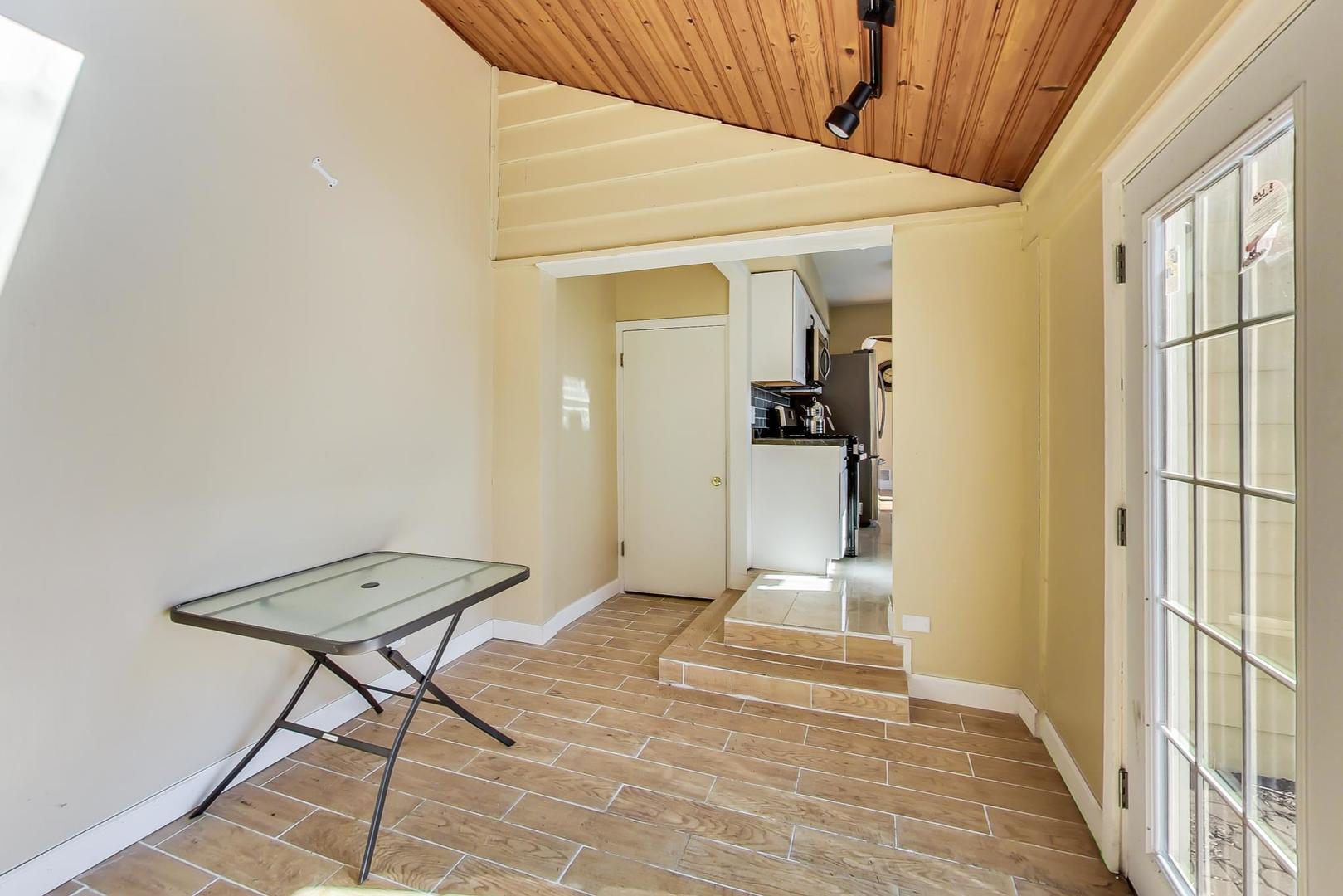 2105 Rand Road Des Plaines, IL 60016 - Photo 17 of 45 Gallery Image 17