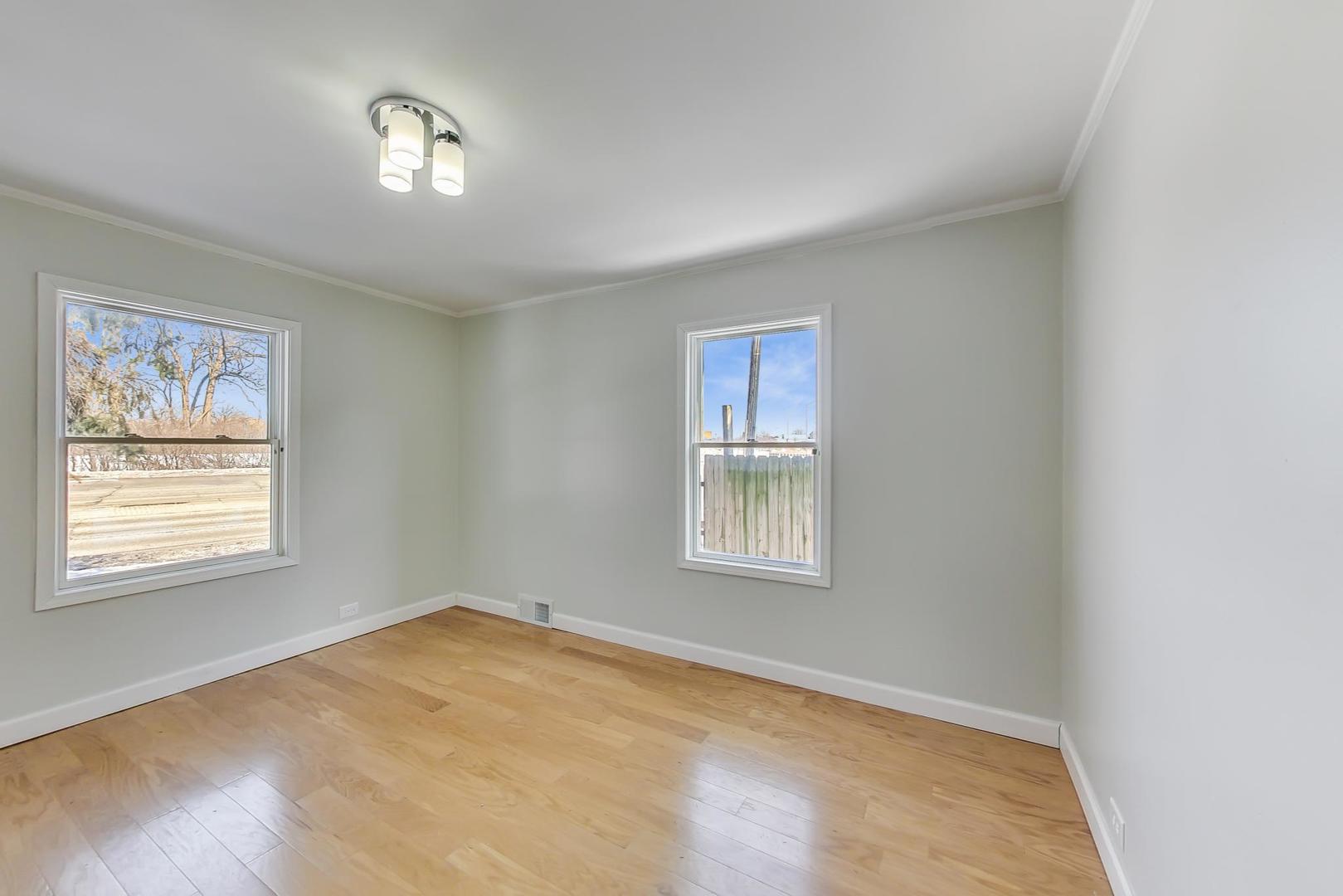 2105 Rand Road Des Plaines, IL 60016 - Photo 20 of 45 Gallery Image 20