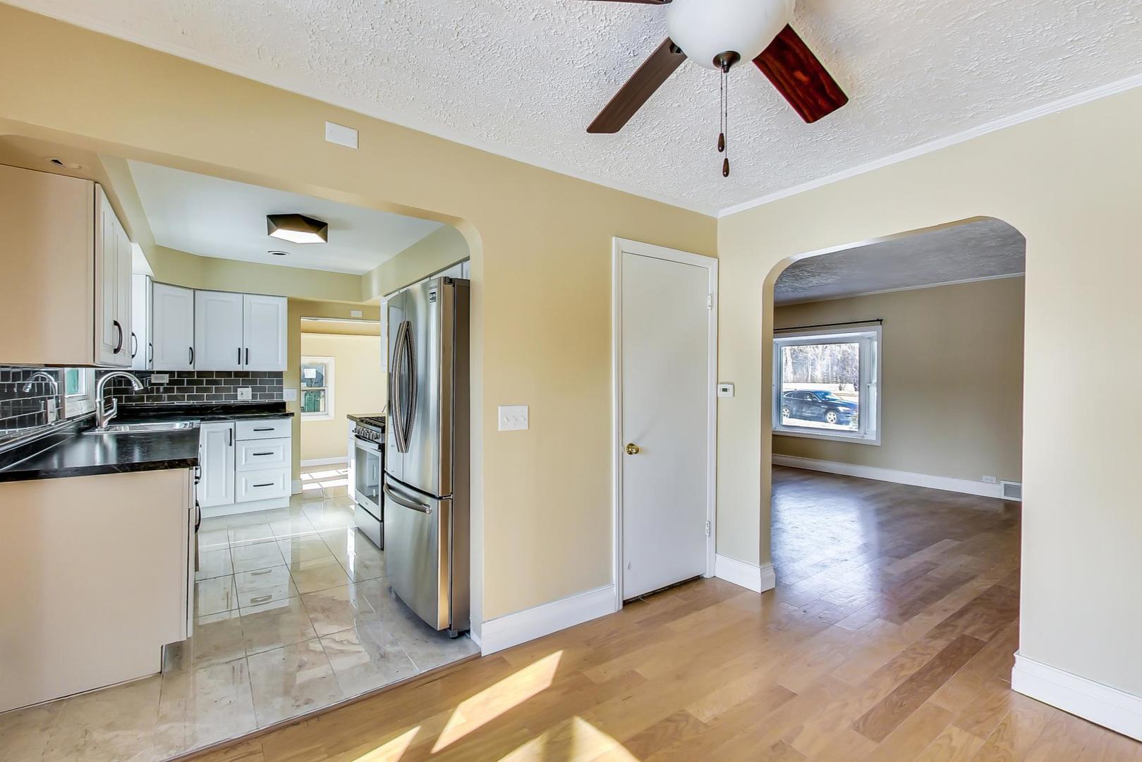 2105 Rand Road Des Plaines, IL 60016 - Photo 10 of 45 Gallery Image 10