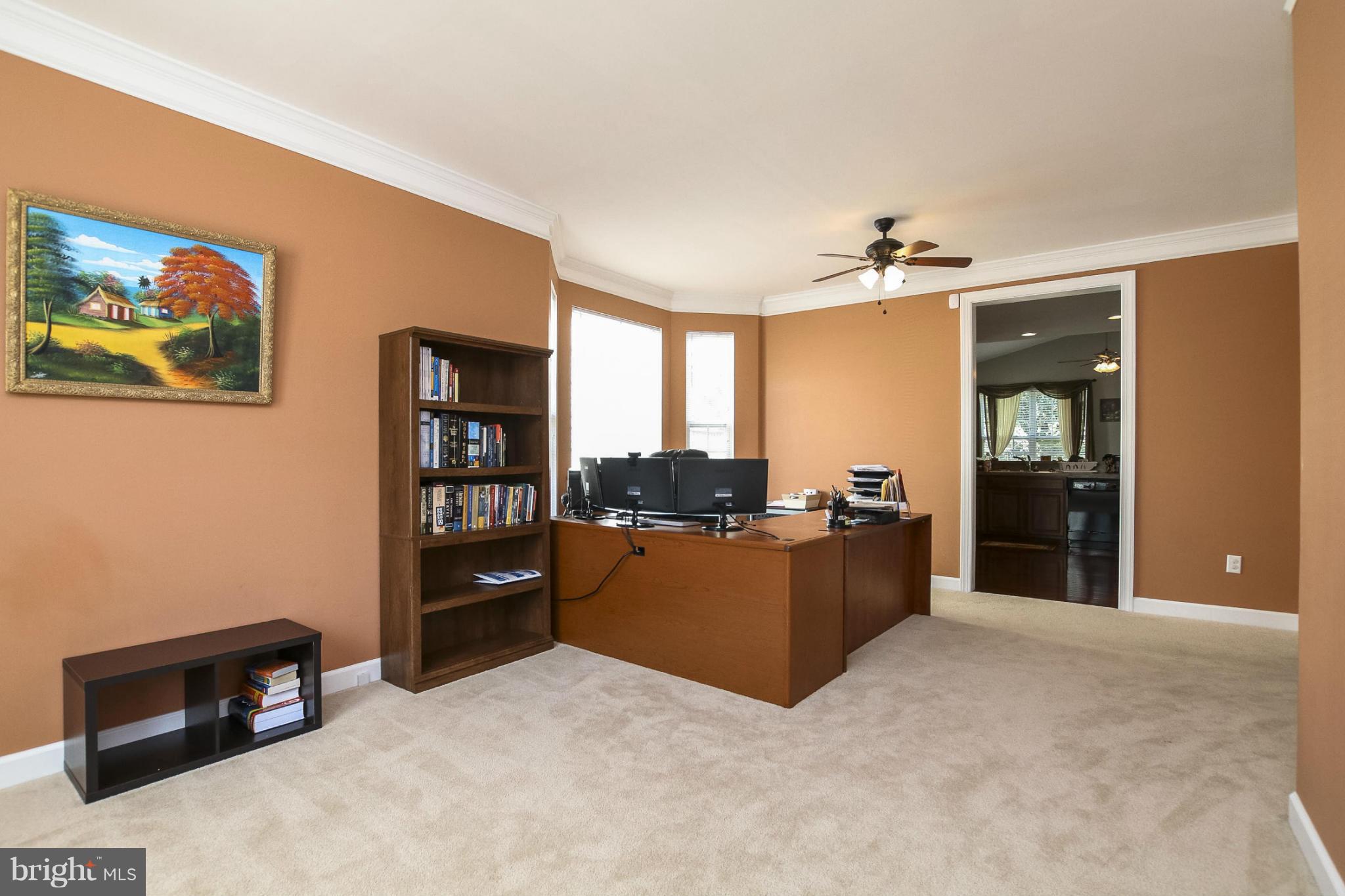 9961 Guilford Road Jessup, MD 20794 - Photo 4 of 27 Family Room