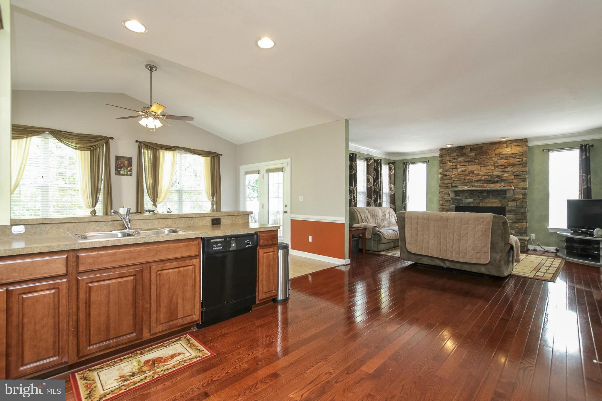 9961 Guilford Road Jessup, MD 20794 - Photo 8 of 27 Kitchen