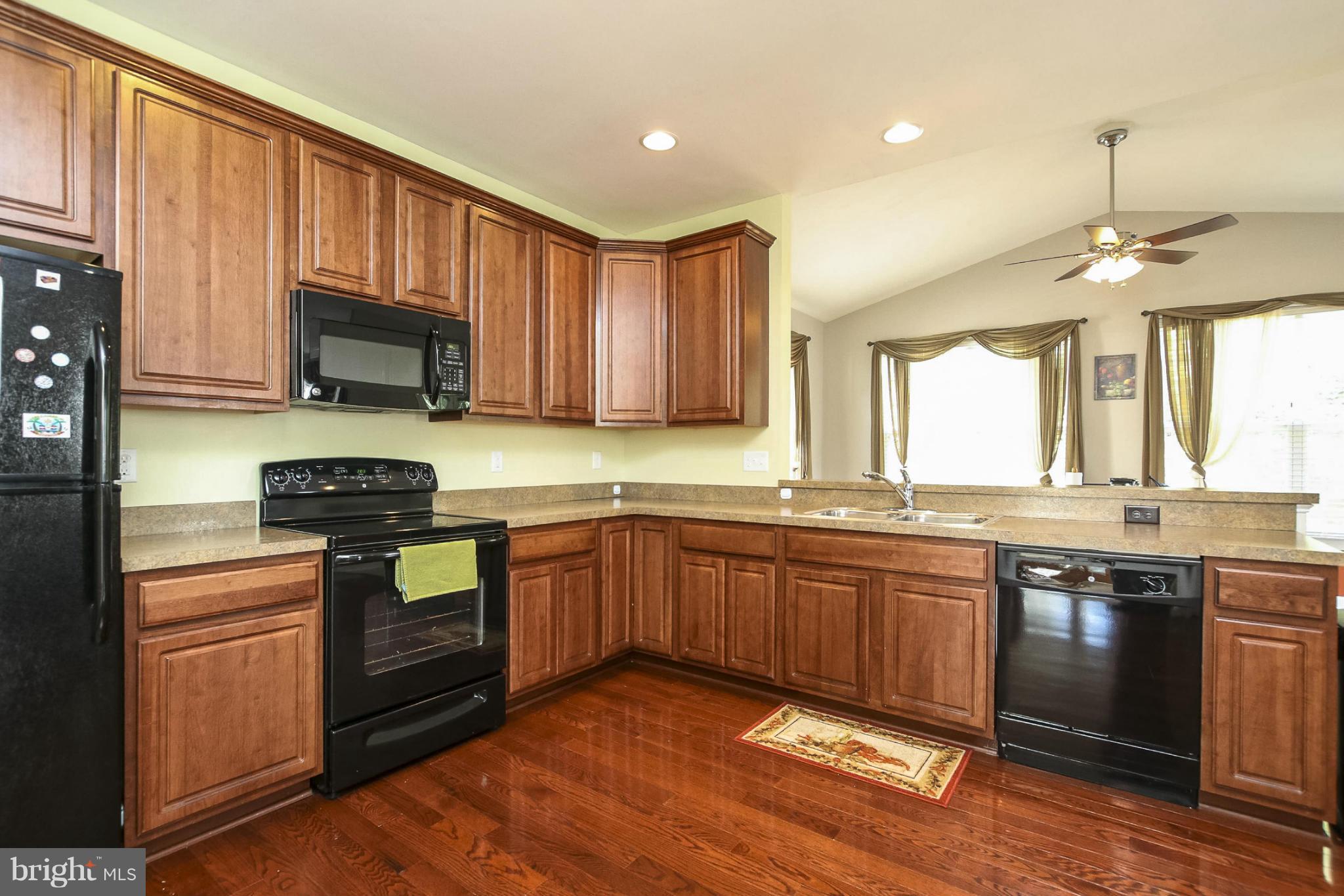 9961 Guilford Road Jessup, MD 20794 - Photo 10 of 27 Kitchen