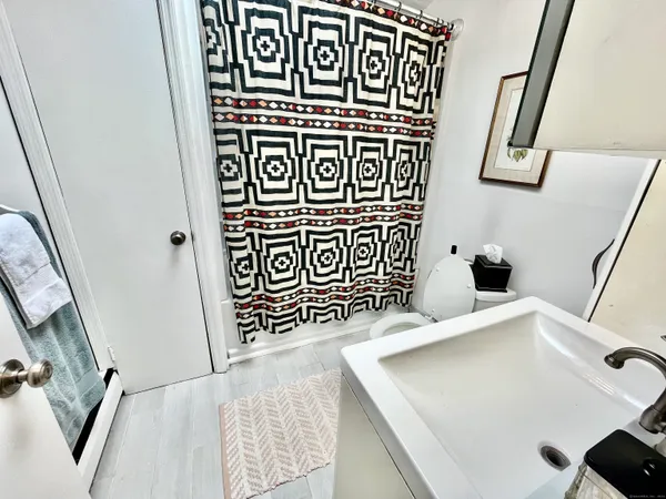 $2,895 | 604 Orange Street, Unit 3, New Haven, CT 06511