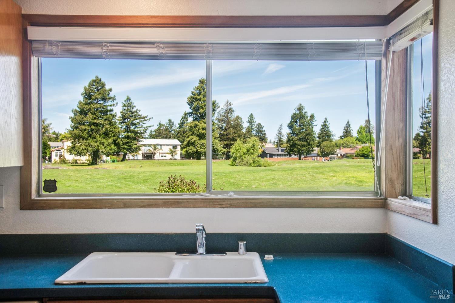 4987 Fern Place Rohnert Park, CA 94928 - Photo 14 of 54