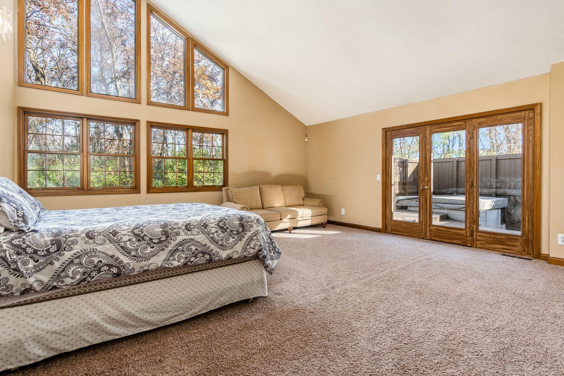 9083 Taylor Road Orient, OH 43146 - Photo 45 of 93 Soaring ceilings with plenty of natural light and private patio!