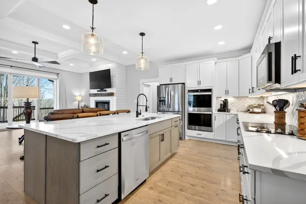 $790,000 | 2862 Benton Ridge Road, Palmyra, TN 37142