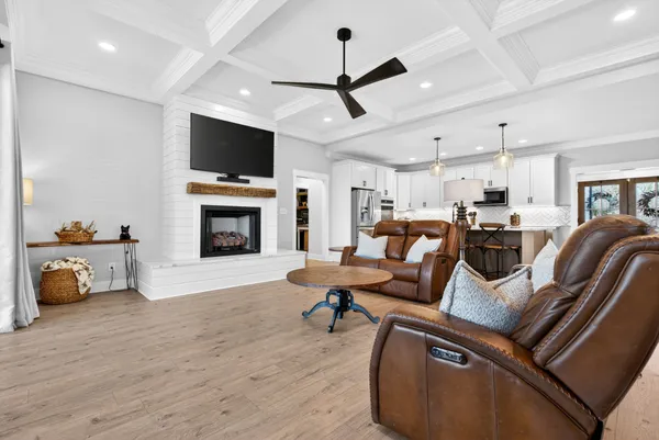 $790,000 | 2862 Benton Ridge Road, Palmyra, TN 37142