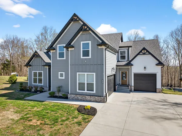 $790,000 | 2862 Benton Ridge Road, Palmyra, TN 37142