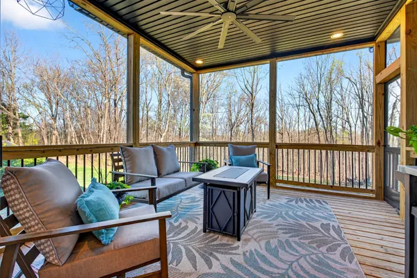 $790,000 | 2862 Benton Ridge Road, Palmyra, TN 37142
