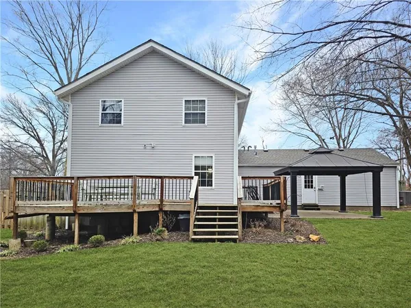 $345,500 | 2100-2105 South Ellison Way, Independence, MO 64050