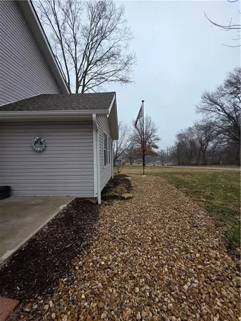 $345,500 | 2100-2105 South Ellison Way, Independence, MO 64050