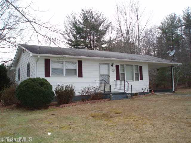 160 Mears Road Claudville, VA 24076 - Photo 1 of 10 Exterior Front.