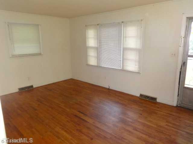 160 Mears Road Claudville, VA 24076 - Photo 2 of 10 Living Room.