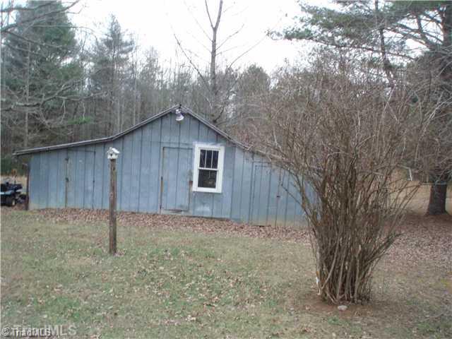 160 Mears Road Claudville, VA 24076 - Photo 7 of 10 Exterior Front.