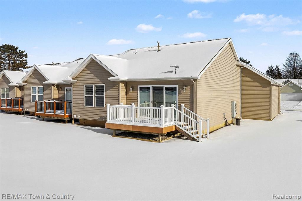 7241 Kings Way Flushing, MI 48433 - Photo 24 of 31