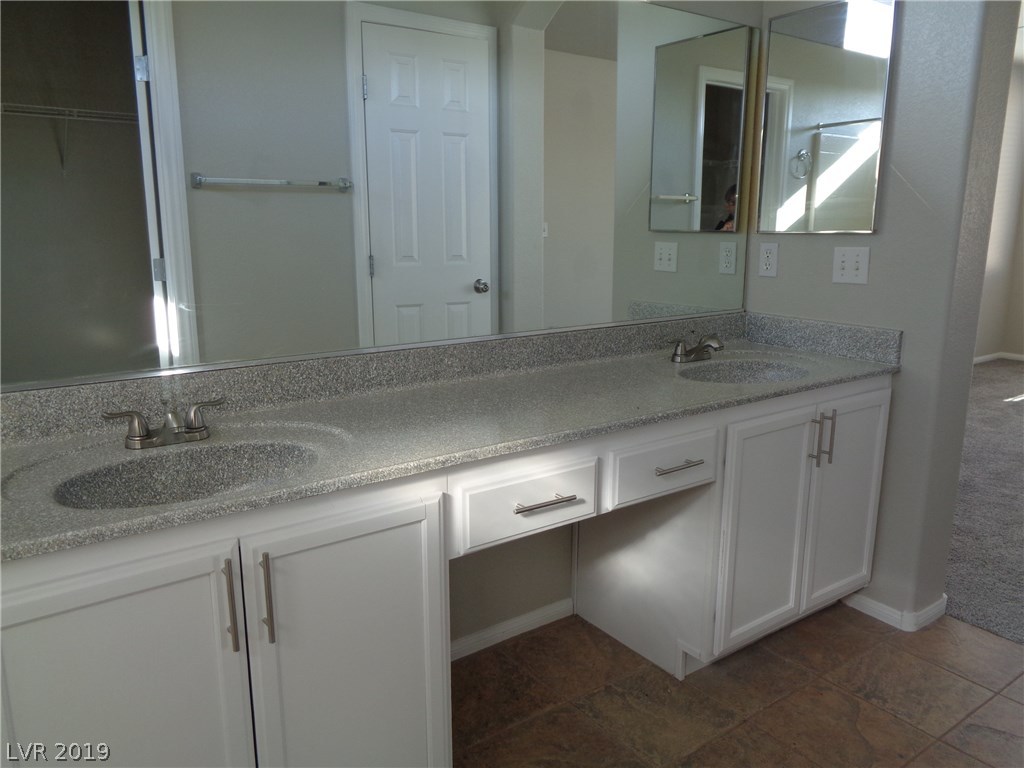 10897 Paradise Road Henderson, NV 89052 - Photo 17 of 32 Gallery Image 17
