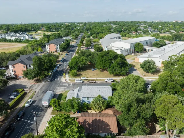 $435,000 | 7602 Blessing Avenue, Austin, TX 78752