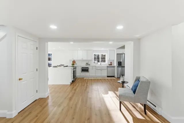 $575,000 | 18 South Village Road, Loudon, NH 03307