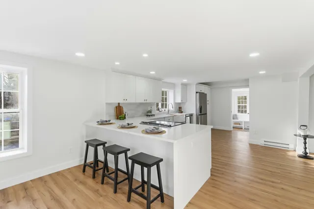 $575,000 | 18 South Village Road, Loudon, NH 03307