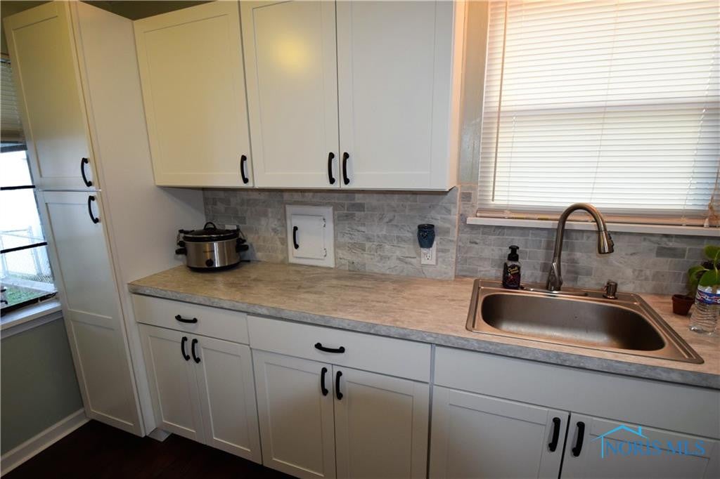 608 Waybridge Road Toledo, OH 43612 - Photo 6 of 14 Gallery Image 6