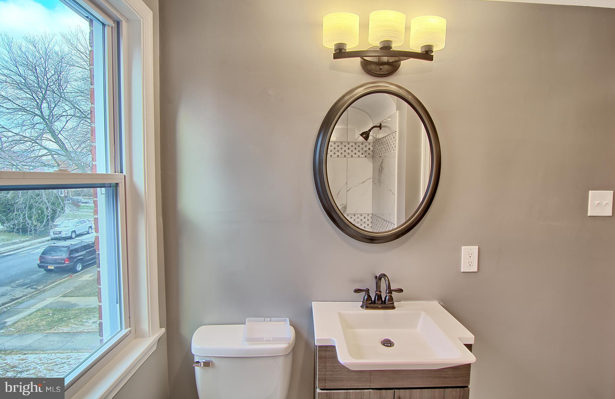 719 Stamford Road Baltimore, MD 21229 - Photo 16 of 29 Bath