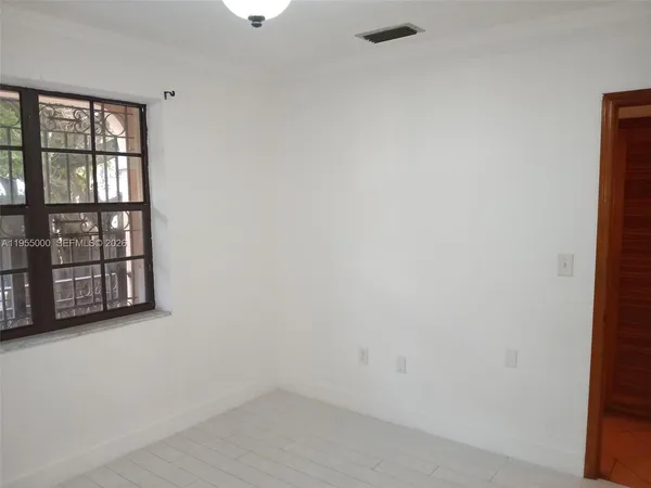 $1,490 | 3127 Coral Way, Unit 1, Miami, FL 33145
