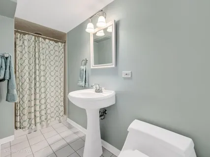 $1,425,000 | 30 Waverly Avenue, Clarendon Hills, IL 60514