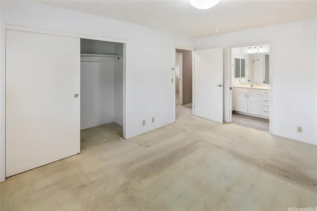 $1,625,000 | 914 Hoomoana Street, Pearl City, HI 96782