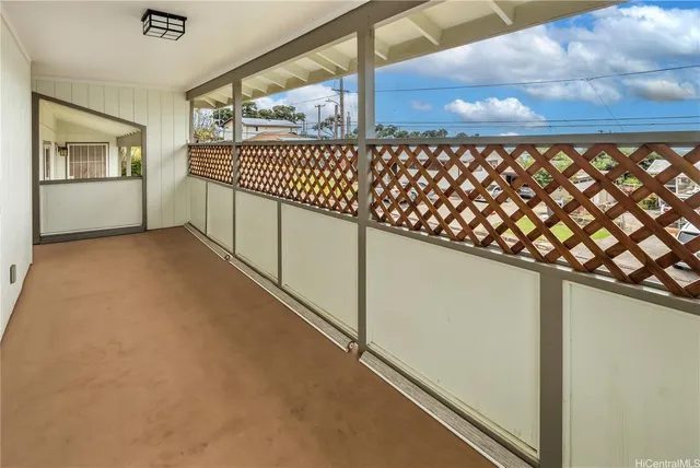 $1,625,000 | 914 Hoomoana Street, Pearl City, HI 96782