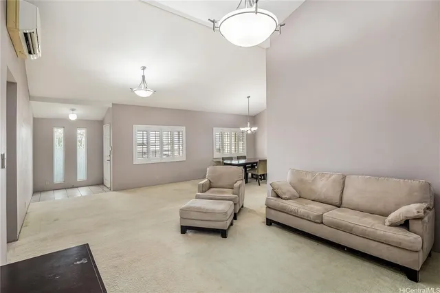 $1,625,000 | 914 Hoomoana Street, Pearl City, HI 96782