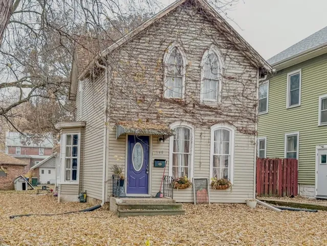 $92,000 | 109 6th Avenue, Sterling, IL 61081