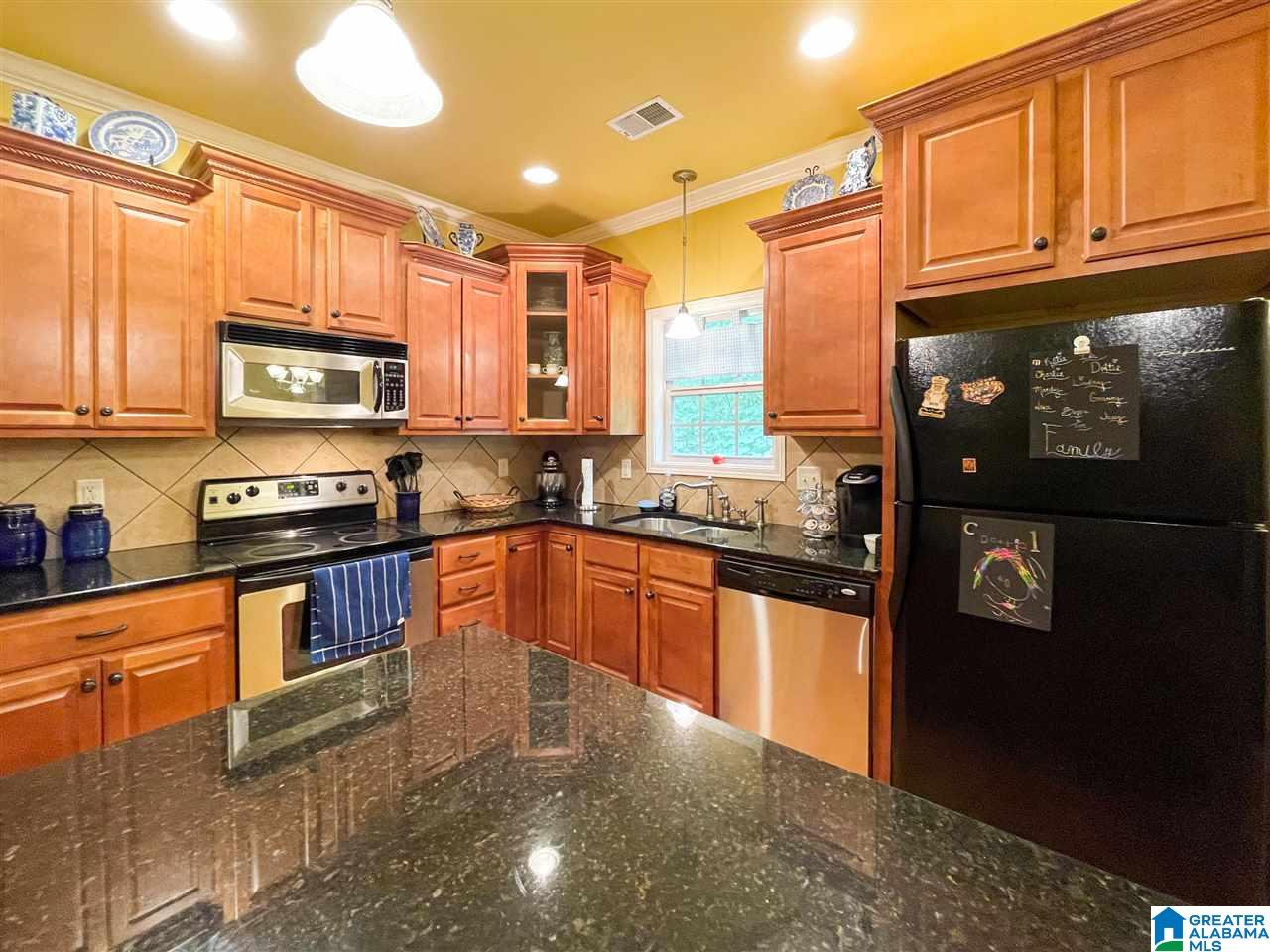 1032 Lake View Lane Calera, AL 35040 - Photo 16 of 37
