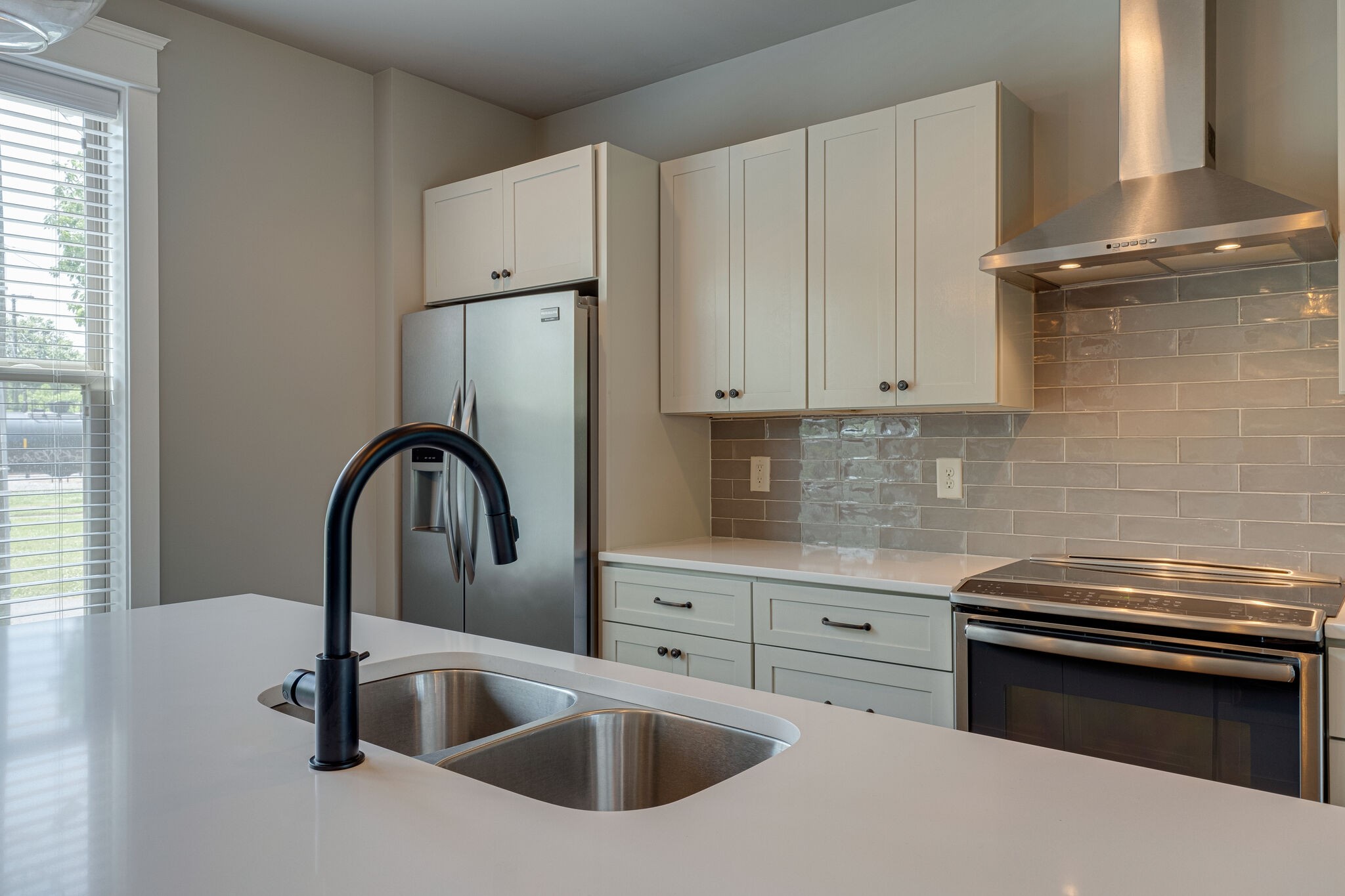 952 Riverside Drive Nashville, TN 37206 - Photo 2 of 27 Gallery Image 2
