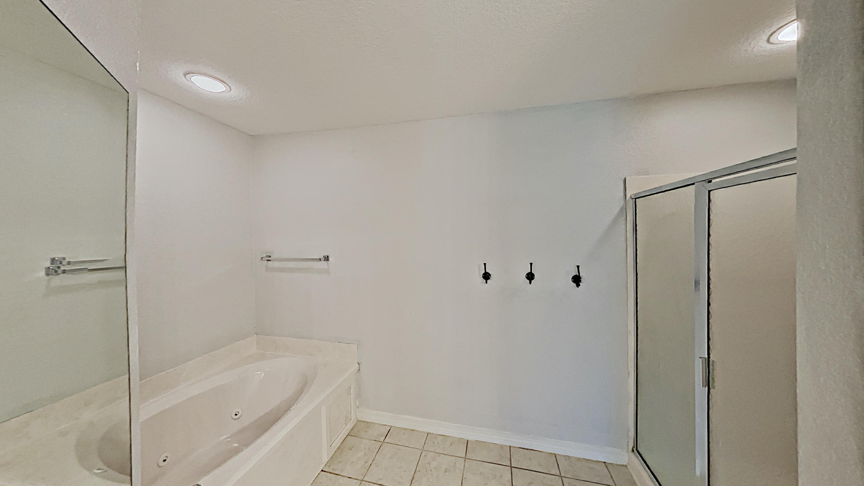113 Red Maple Court Santa Rosa Beach, FL 32459 - Photo 21 of 36 a bathroom with a bathtub
