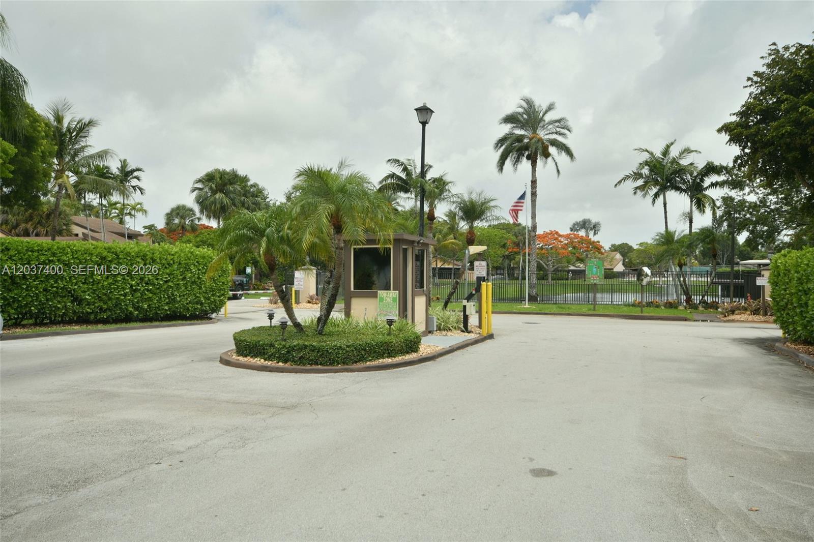 12978 Southwest 91st Place Miami, FL 33176 - Photo 8 of 79