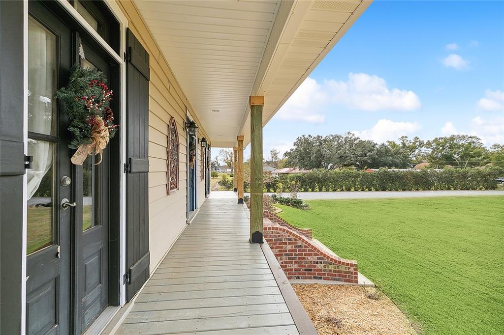 363 Hodson Lane Raceland, LA 70394 - Photo 7 of 32