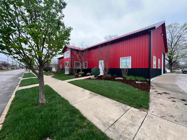 $395,000 | 710 South 13th Street, Vincennes, IN 47591