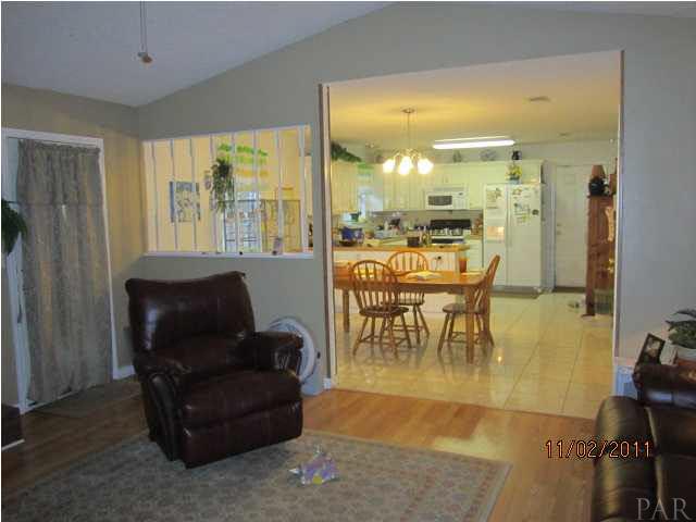 5532 Delona Road Milton, FL 32583 - Photo 2 of 14 Gallery Image 2
