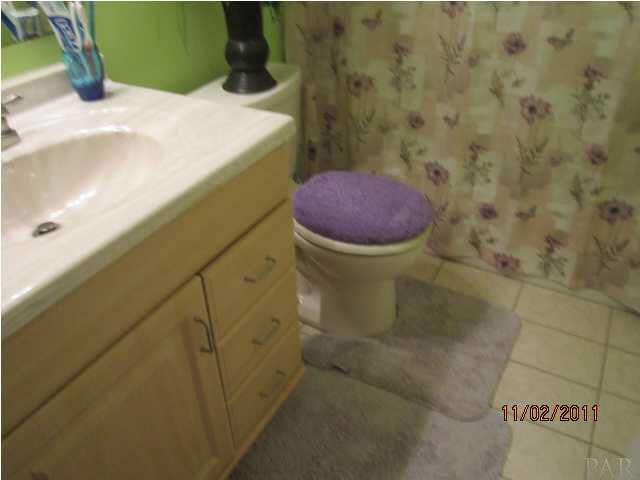 5532 Delona Road Milton, FL 32583 - Photo 9 of 14 Gallery Image 9