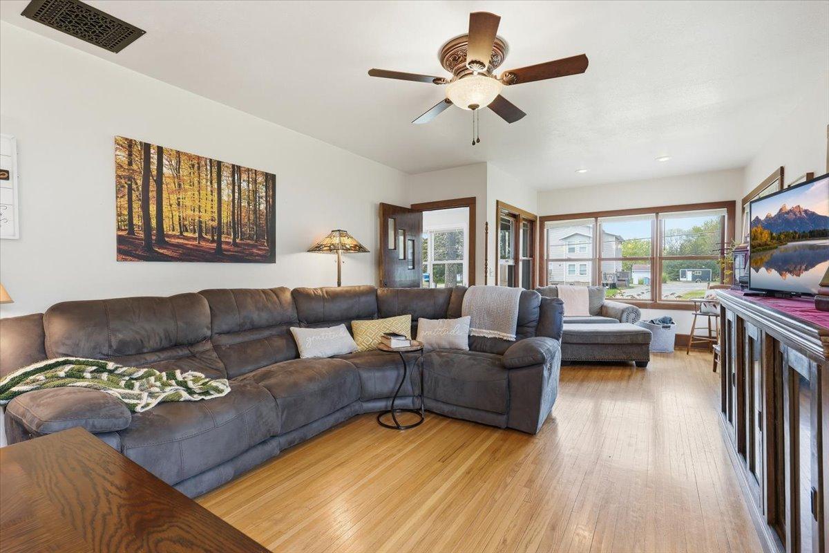 320 West State Street Dresser, WI 54009 - Photo 13 of 26