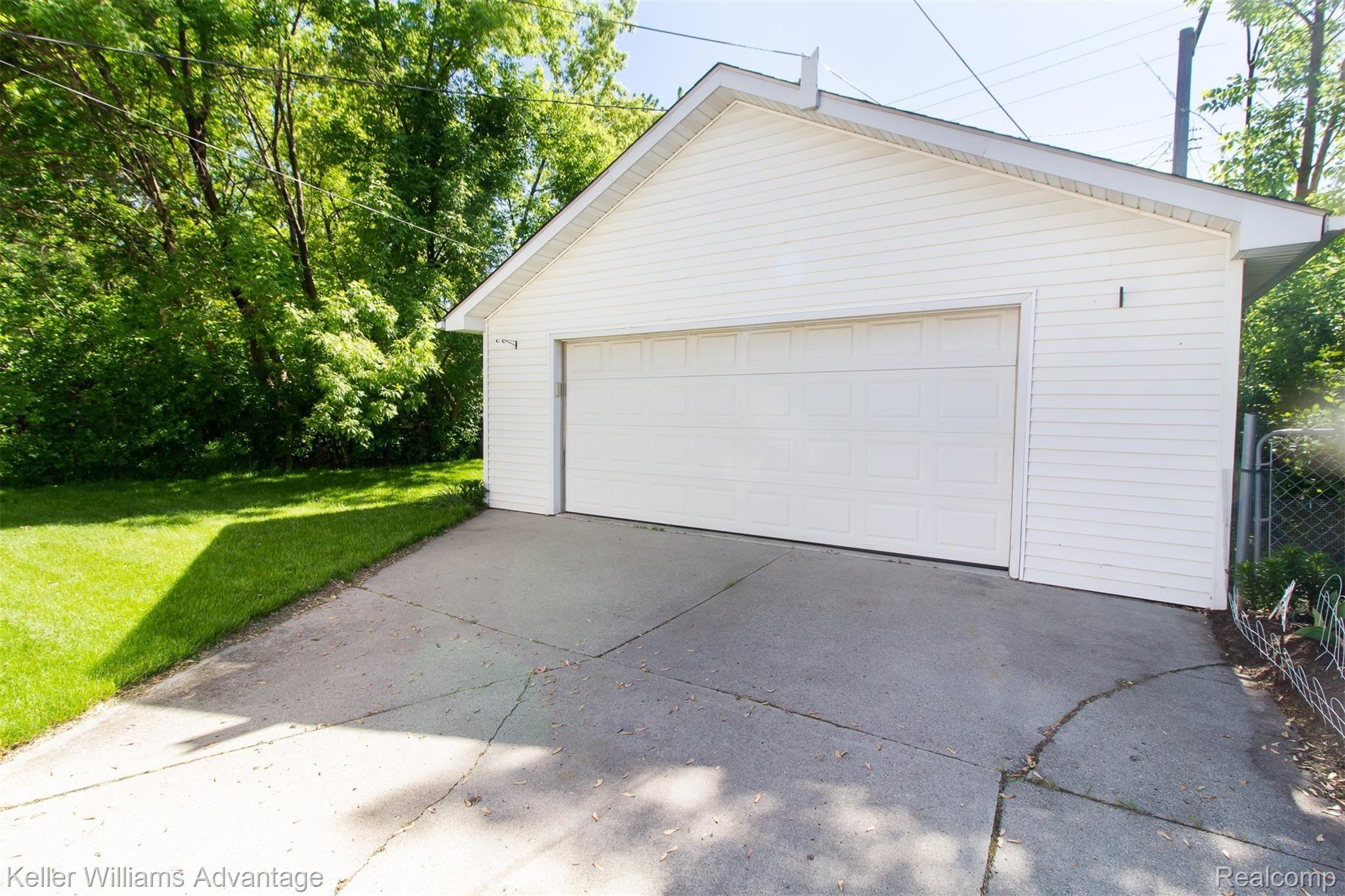 3912 Greenfield Road Berkley, MI 48072 - Photo 26 of 28 GreenfieldRd_3912_Back_01.jpg