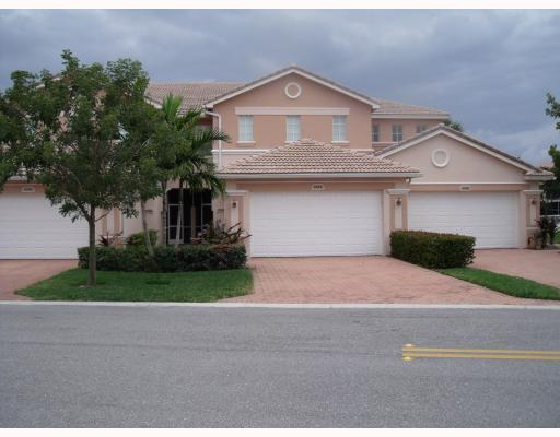 2183 Wingate Bend Wellington, FL 33414 - Photo 1 of 13 Primary Photo
