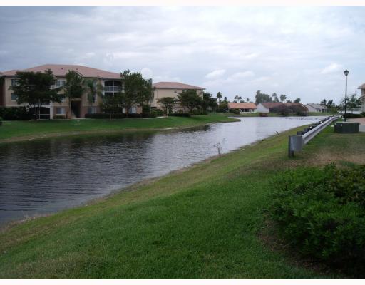 2183 Wingate Bend Wellington, FL 33414 - Photo 4 of 13 Additional Photo
